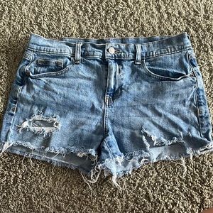Old Navy Boyfriend Jean Shorts